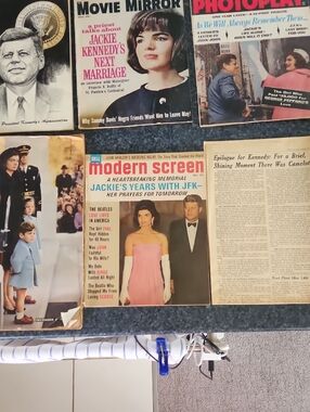 Vintage Jackie Kennedy Magazine Lot - Assorted Covers